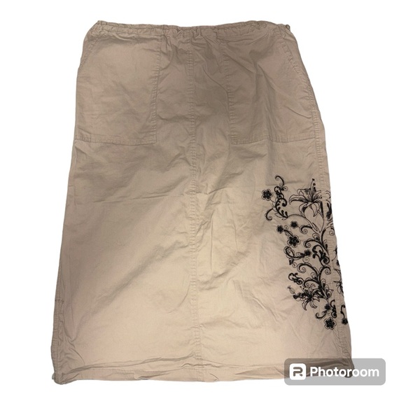 Long Charlotte Russe Cargo Skirt - Picture 1 of 5
